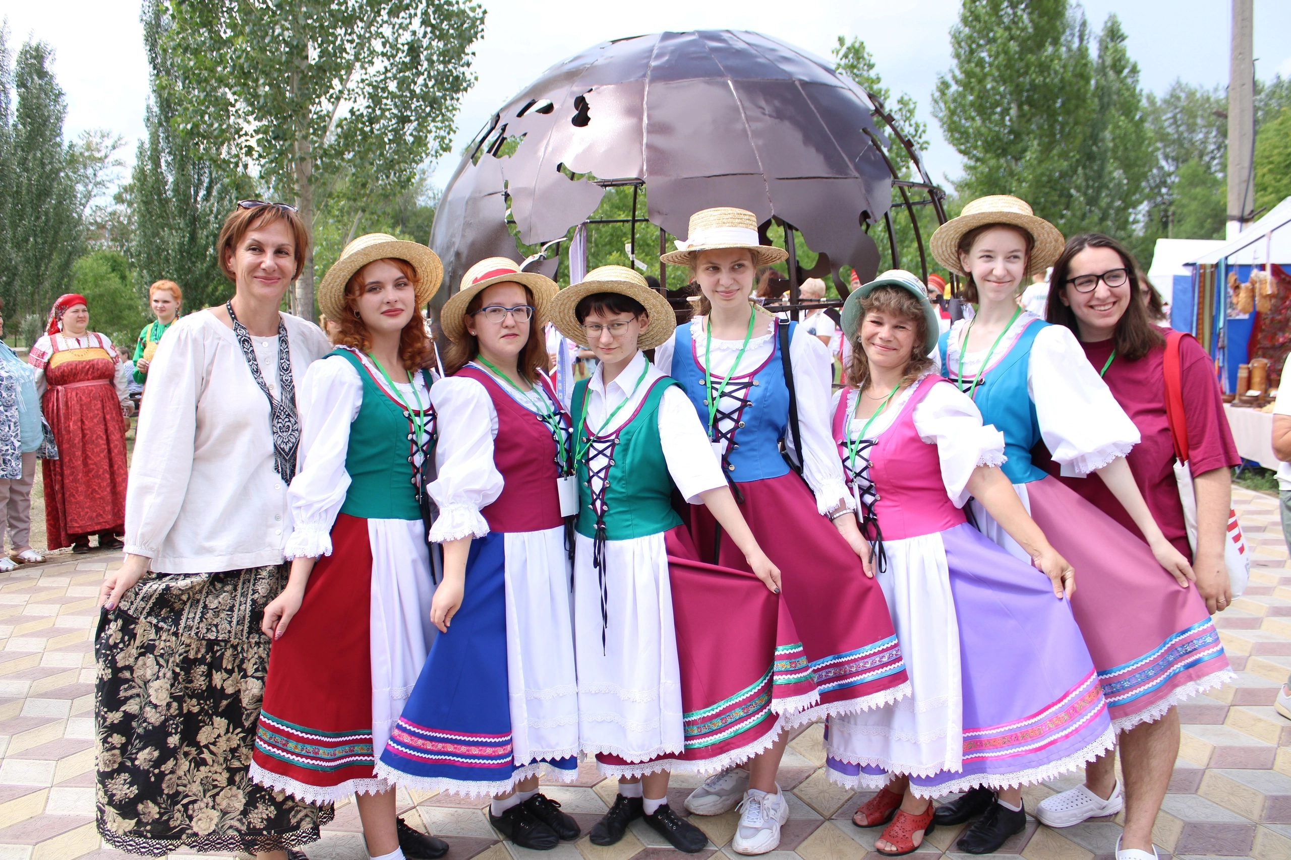 Избражения для „Kreuzung der Kulturen“ fand in Slawgorod statt