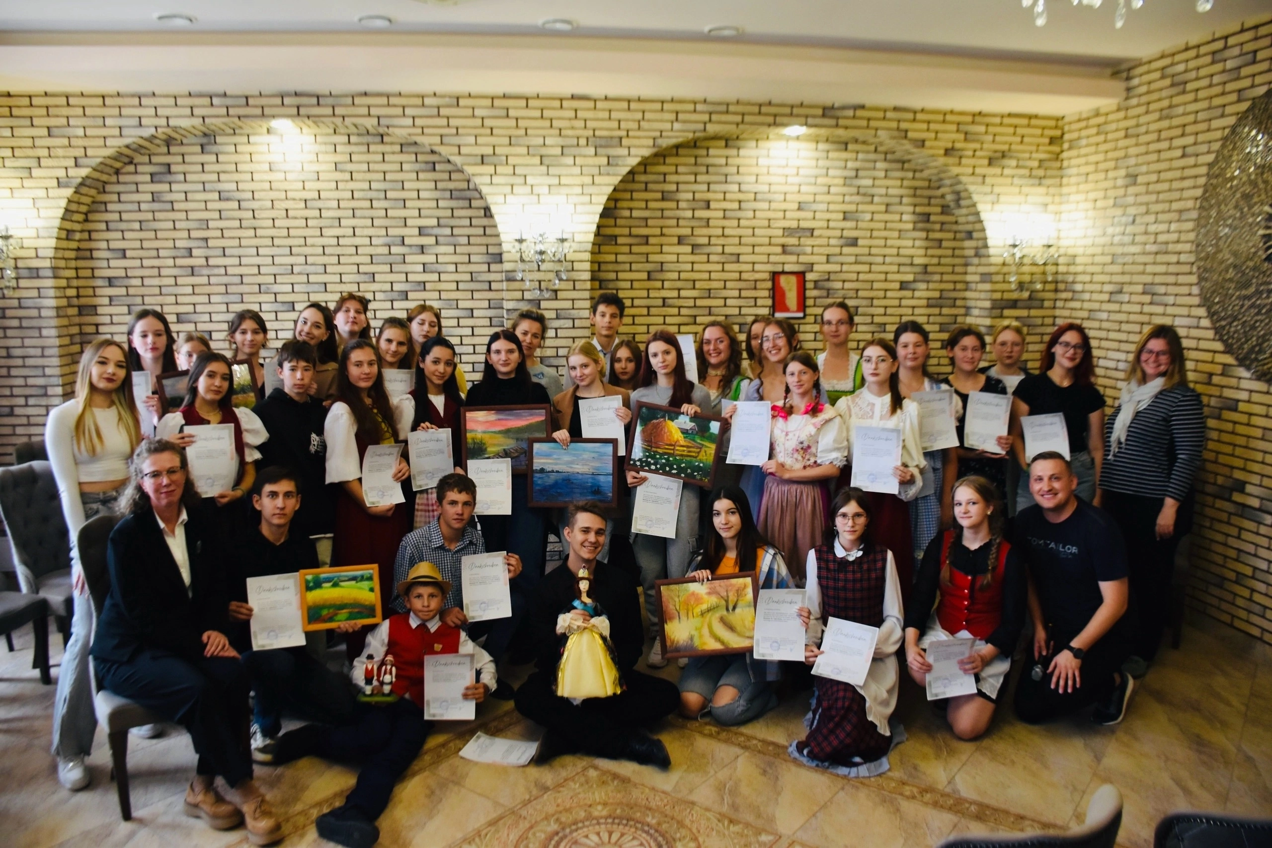 Избражения для In Omsk fand ein kreativer Workshop für junge Russlanddeutsche statt