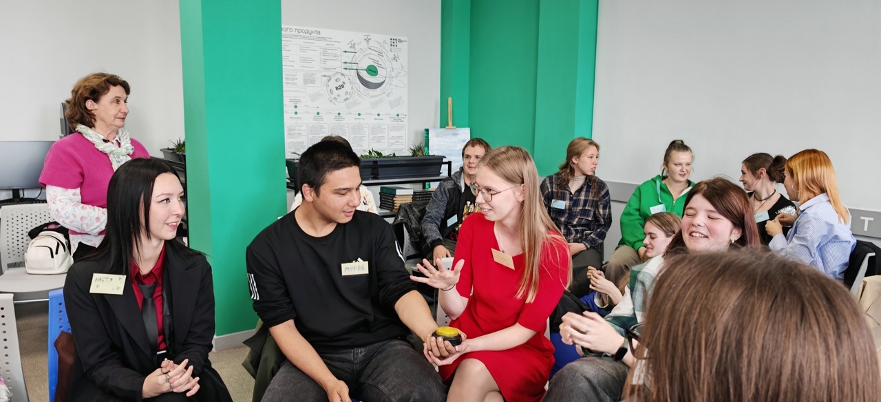 Избражения для Offenes Treffen