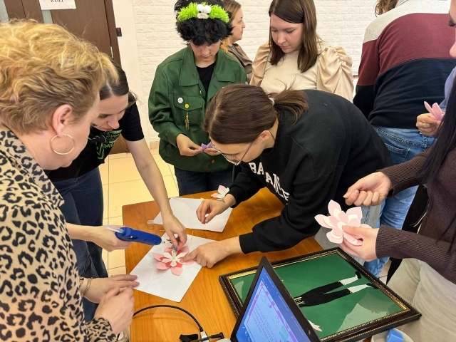 Избражения для Kreatives Jugendtreffen in Nowosibirsk