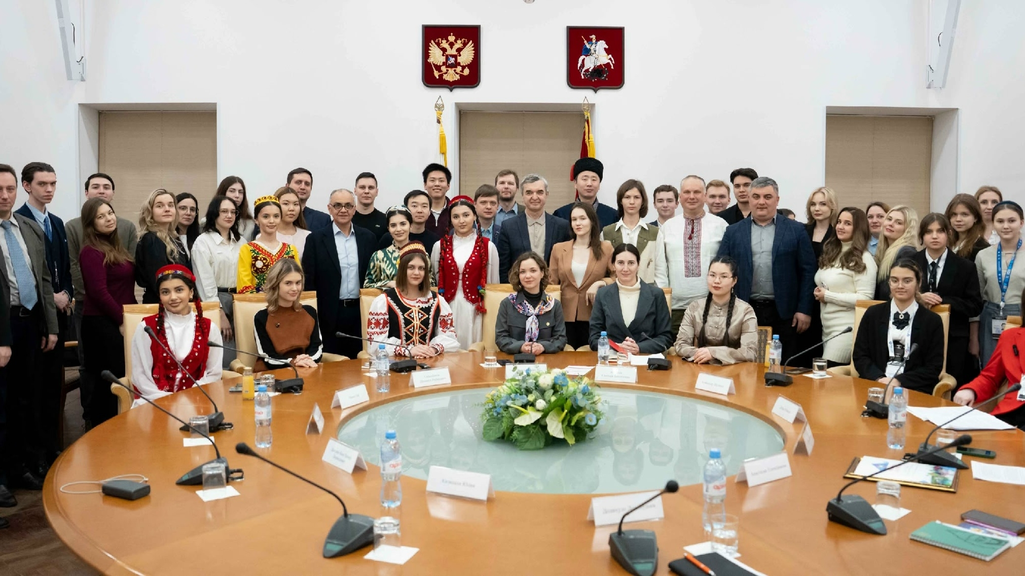 Избражения для Interethnische Gemeinschaft