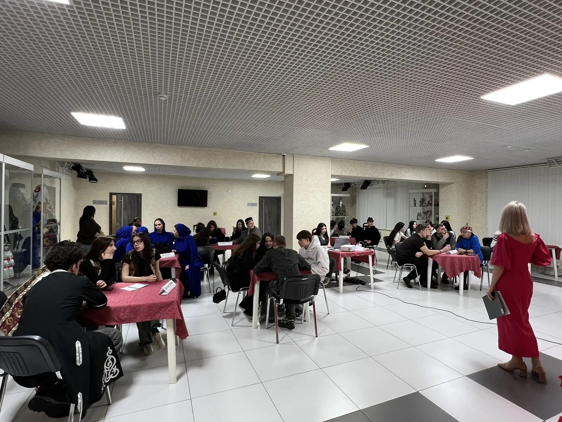 Избражения для Ein Spiel über die Liebe