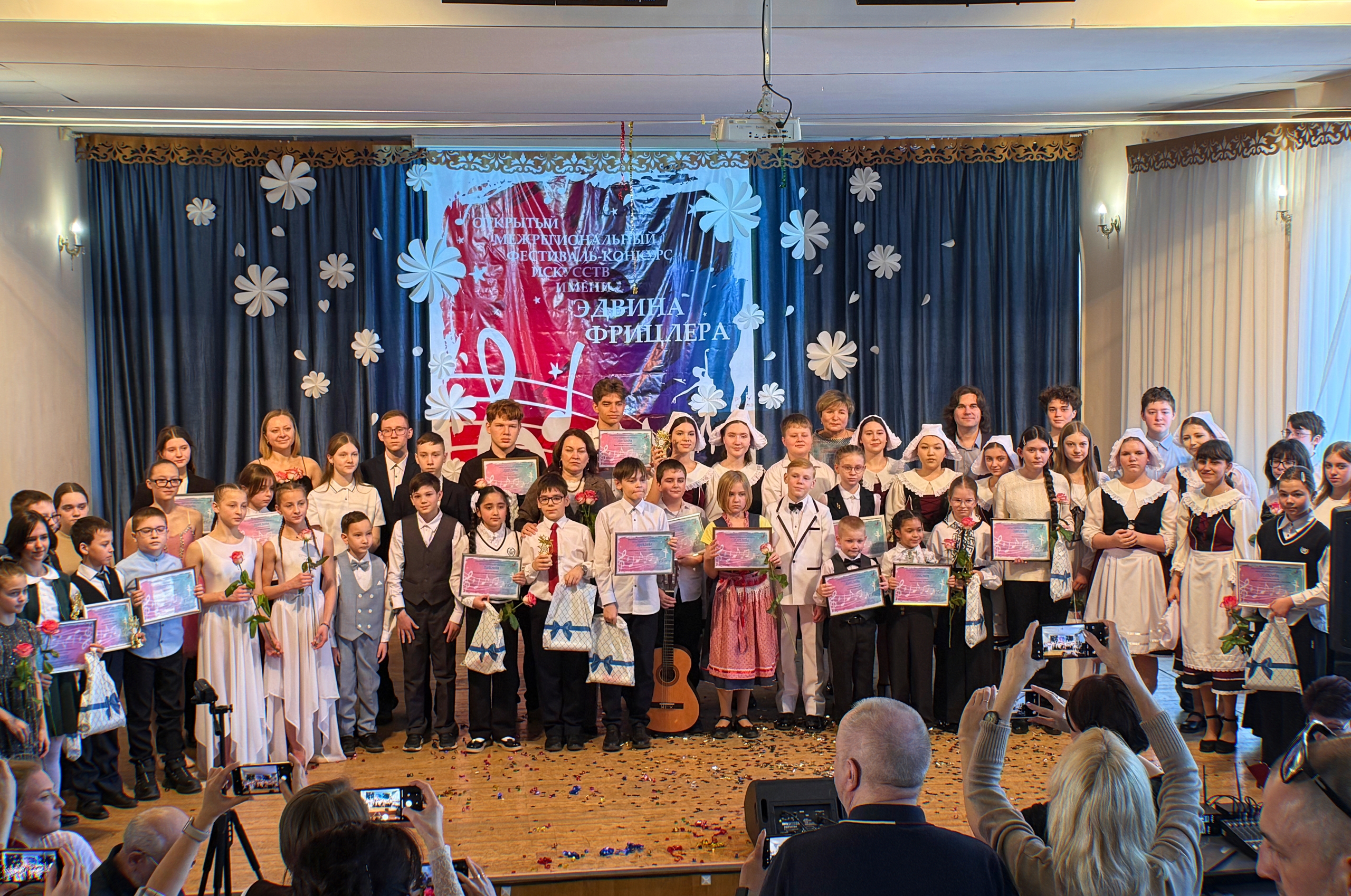 Избражения для Kunstschaffen verbindet!