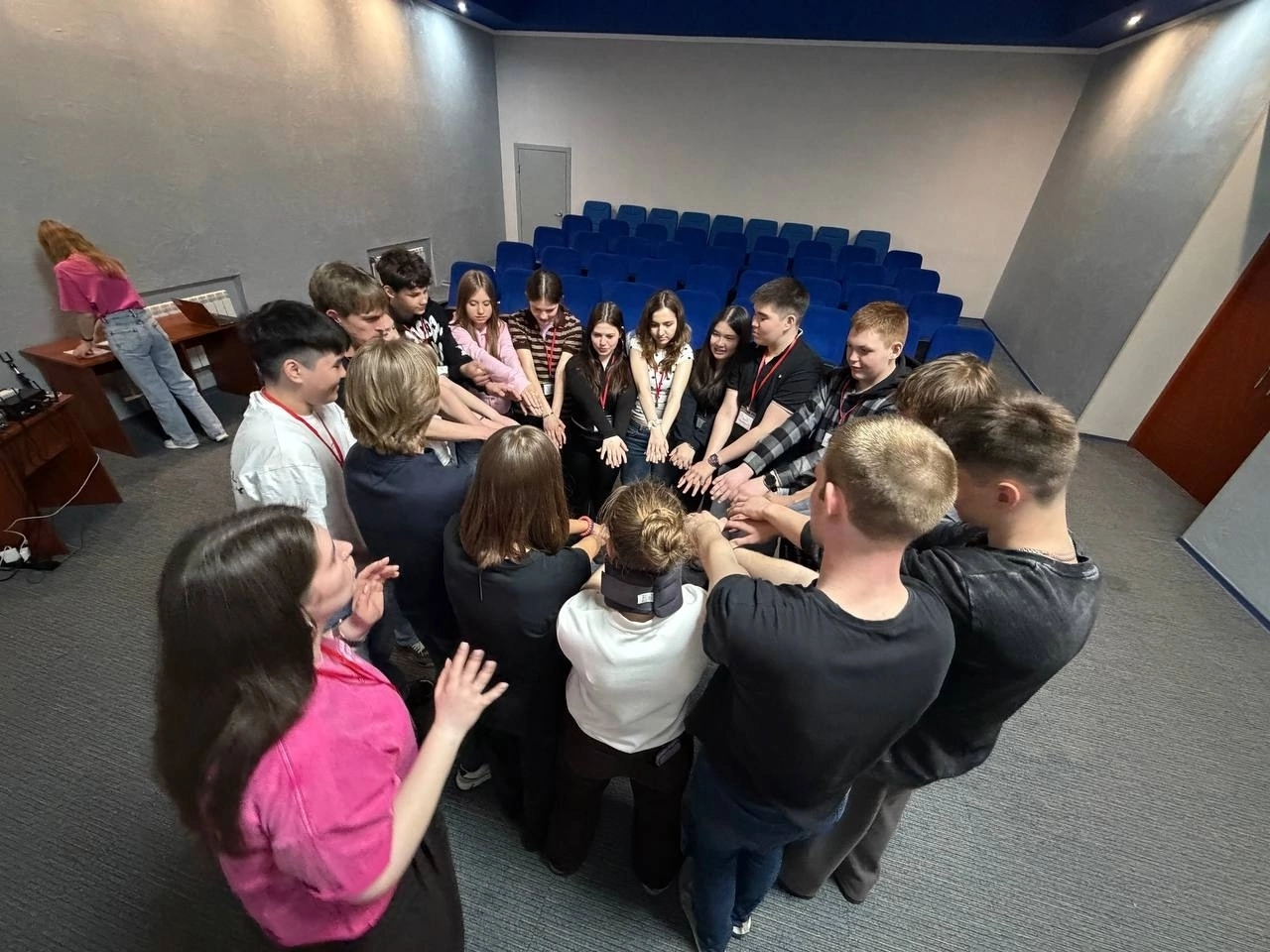 Избражения для Frühlings-Intensiv „MeetUp – 2026“